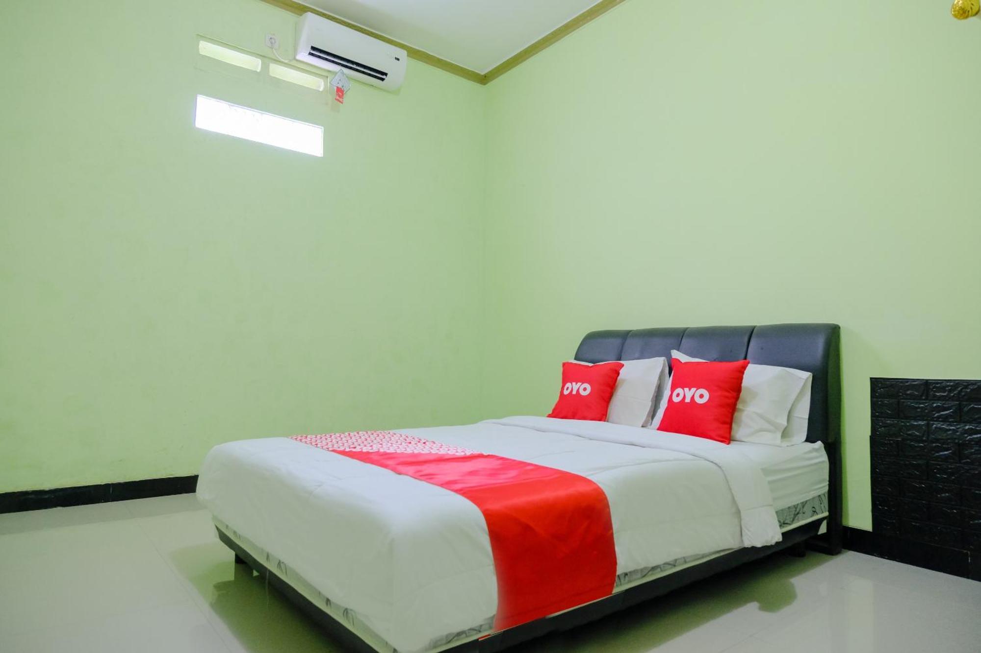 Oyo Life 2508 Alba Suites Homestay Syariah Tulungagung Dış mekan fotoğraf