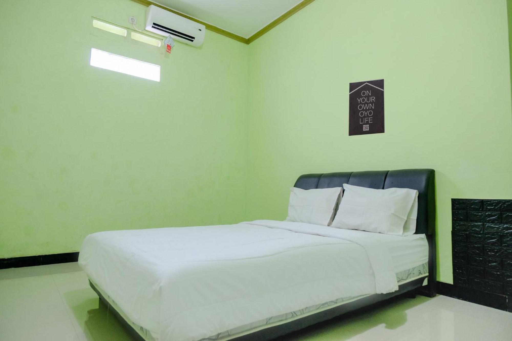 Oyo Life 2508 Alba Suites Homestay Syariah Tulungagung Dış mekan fotoğraf